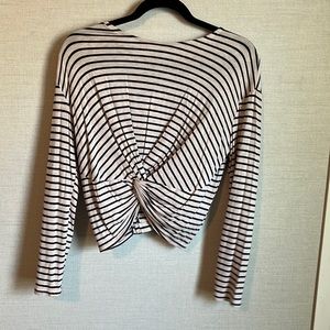 Windsor long sleeve top size small